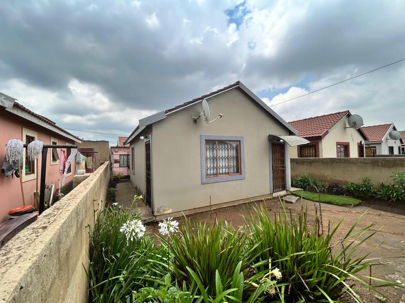 2 Bedroom Property for Sale in Palm Ridge Gauteng