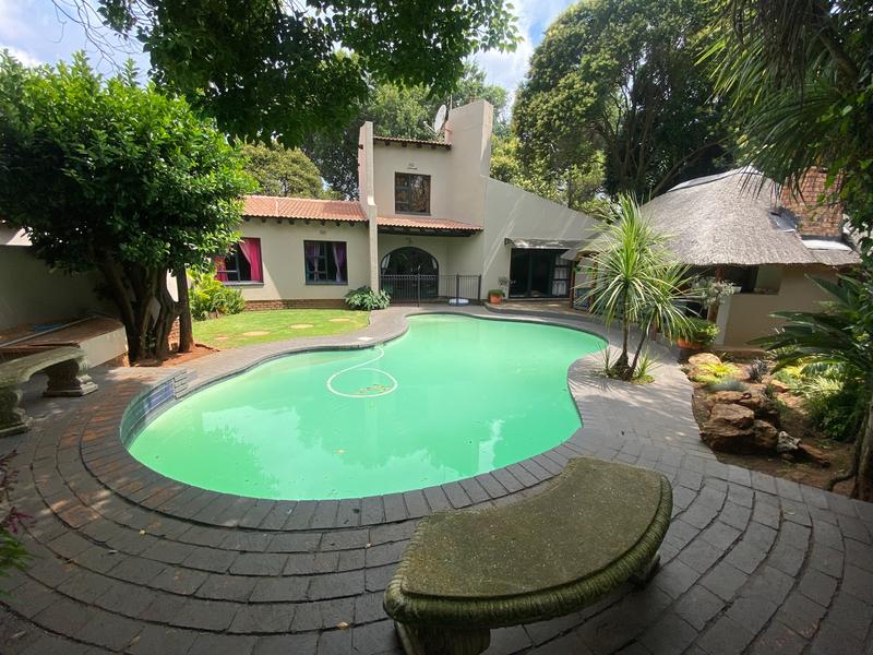 5 Bedroom Property for Sale in Birch Acres Gauteng