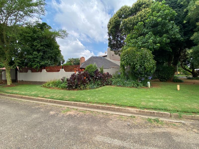 5 Bedroom Property for Sale in Birch Acres Gauteng