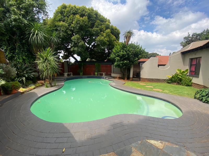 5 Bedroom Property for Sale in Birch Acres Gauteng