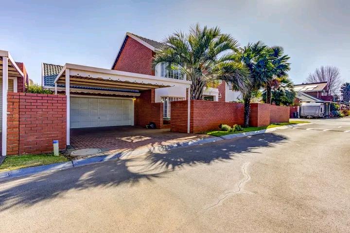 3 Bedroom Property for Sale in Glen Marais Gauteng