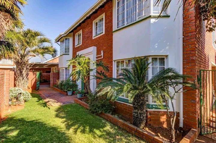 3 Bedroom Property for Sale in Glen Marais Gauteng