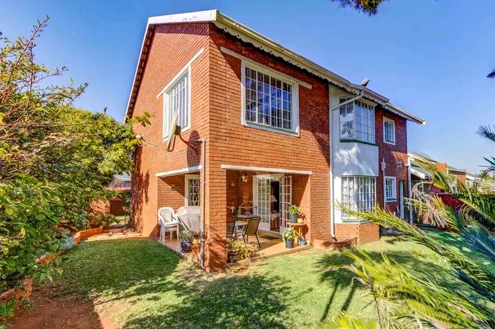 3 Bedroom Property for Sale in Glen Marais Gauteng