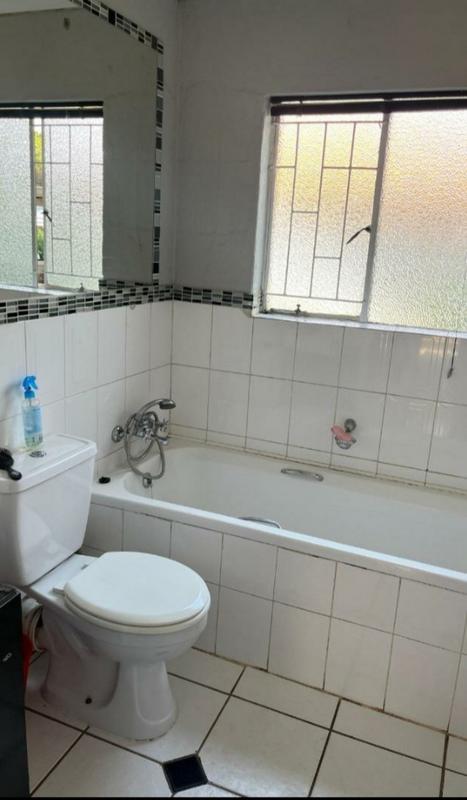 6 Bedroom Property for Sale in Kempton Park Gauteng