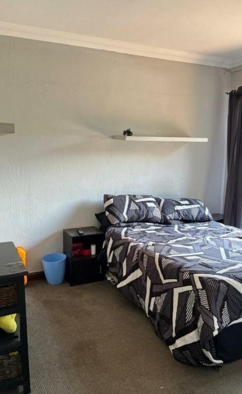 6 Bedroom Property for Sale in Kempton Park Gauteng