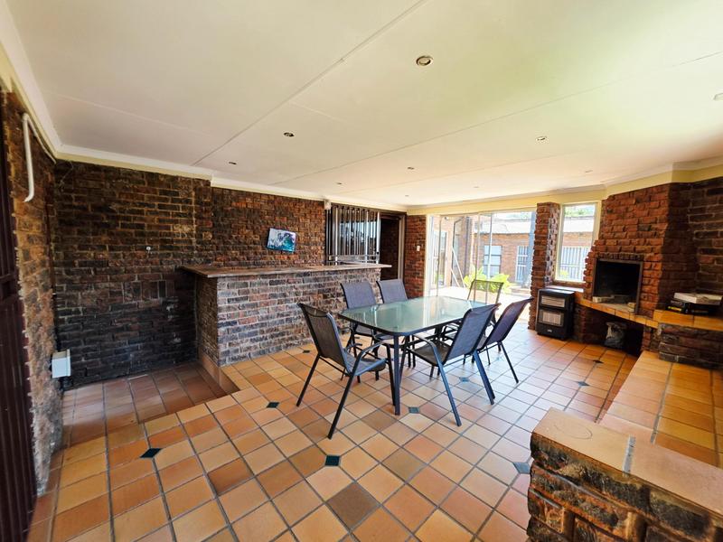 5 Bedroom Property for Sale in Terenure Gauteng