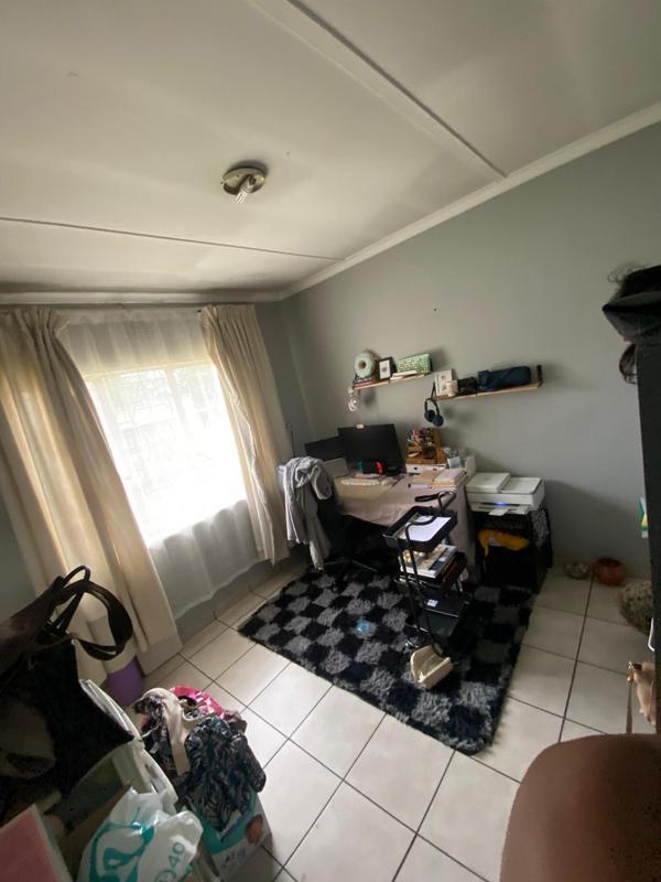 4 Bedroom Property for Sale in Dunnottar Gauteng