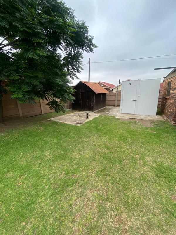 4 Bedroom Property for Sale in Dunnottar Gauteng