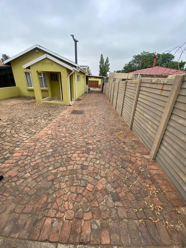 4 Bedroom Property for Sale in Dunnottar Gauteng