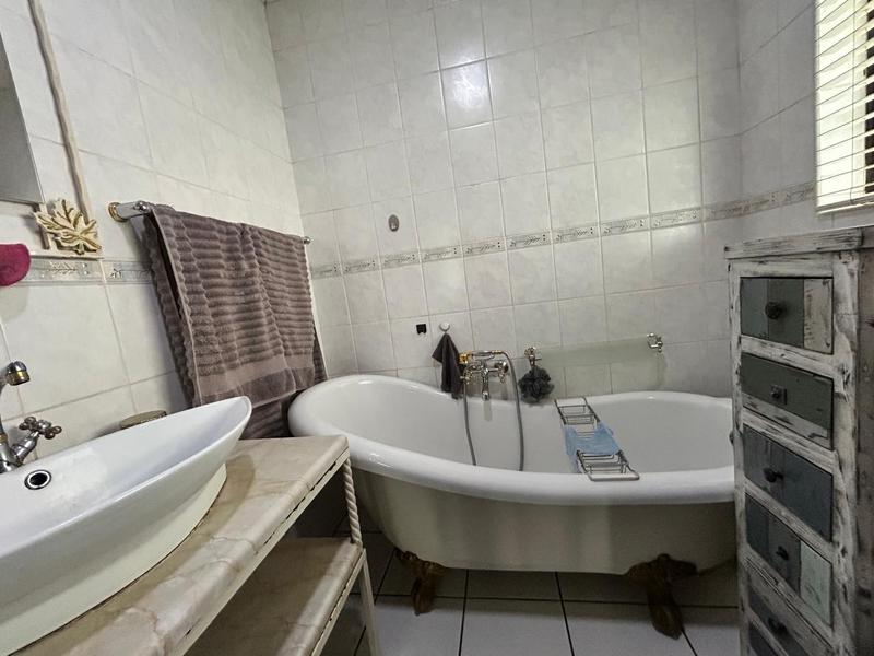 4 Bedroom Property for Sale in Ferryvale Gauteng