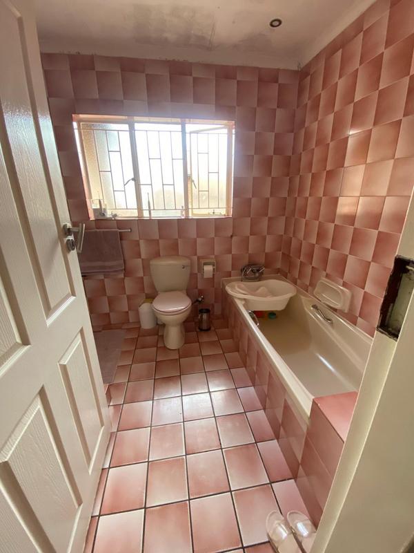 3 Bedroom Property for Sale in Bakerton Gauteng