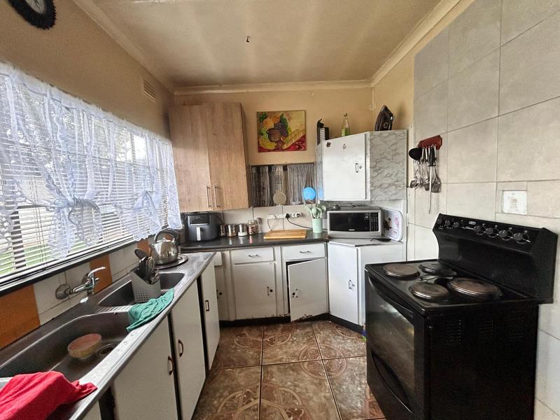 3 Bedroom Property for Sale in Dersley Gauteng