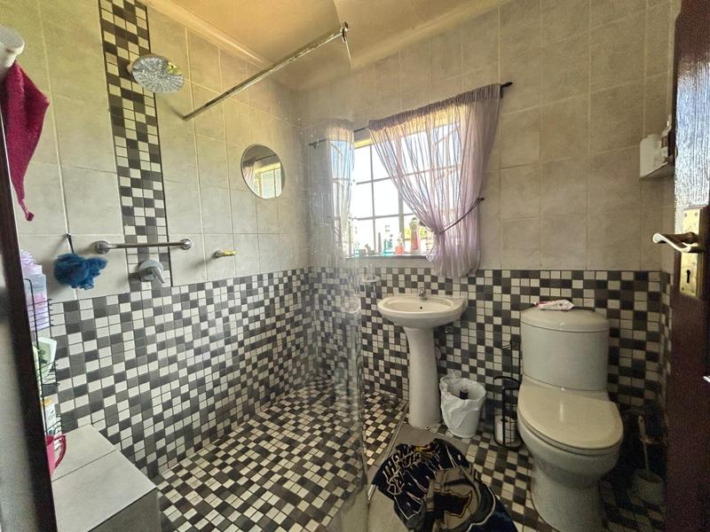 3 Bedroom Property for Sale in Dersley Gauteng