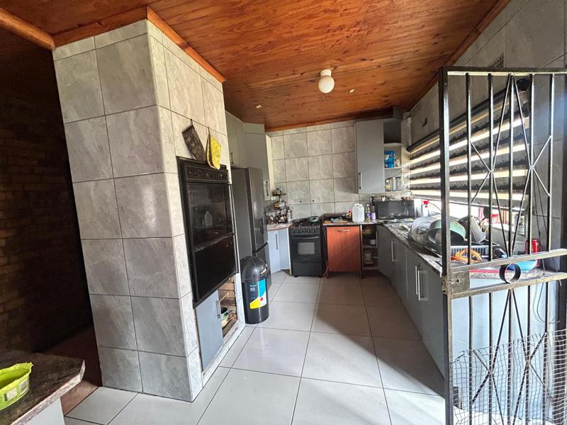 3 Bedroom Property for Sale in Dersley Gauteng