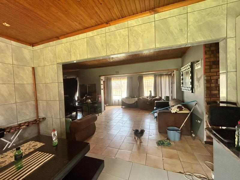 3 Bedroom Property for Sale in Dersley Gauteng