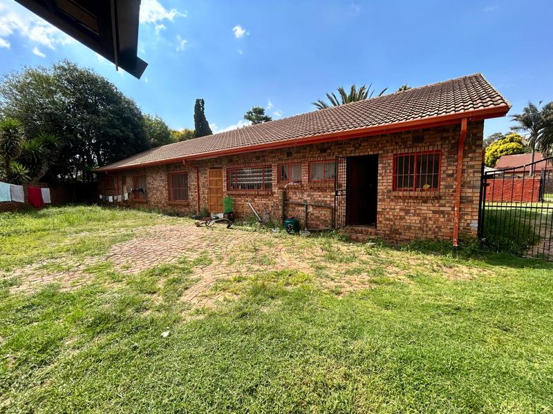 3 Bedroom Property for Sale in Dersley Gauteng