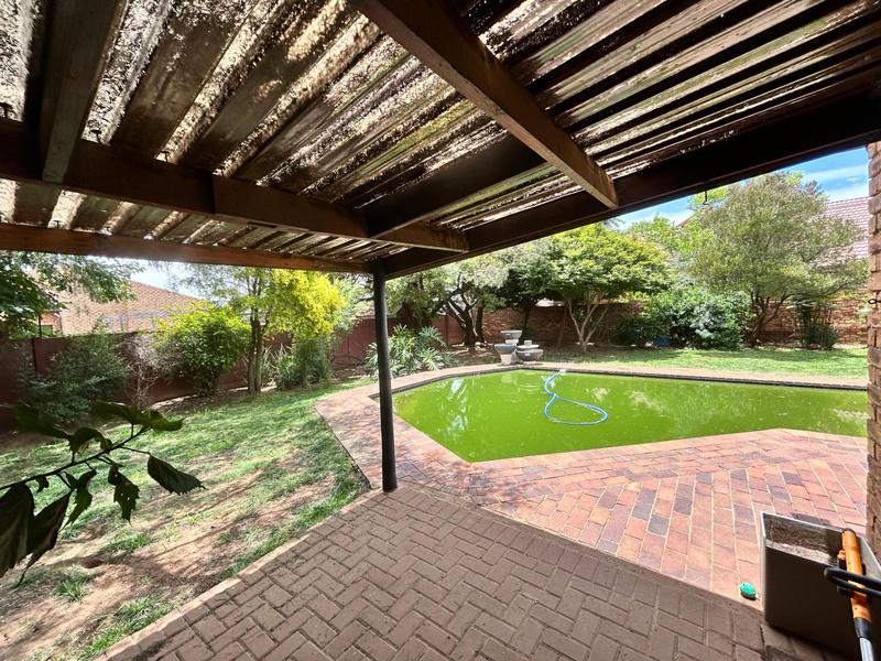 4 Bedroom Property for Sale in Selcourt Gauteng