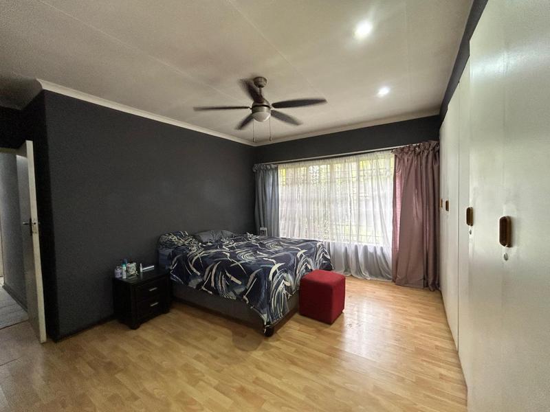 4 Bedroom Property for Sale in Selcourt Gauteng