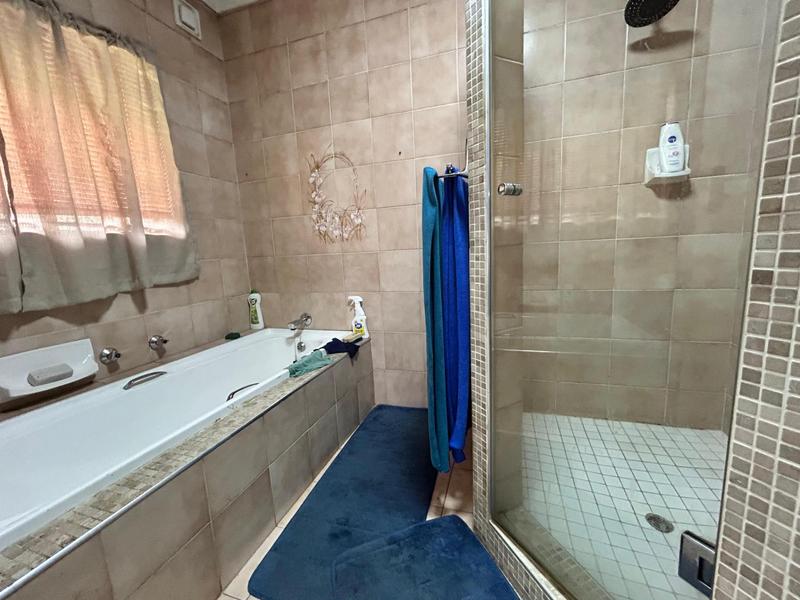 4 Bedroom Property for Sale in Selcourt Gauteng