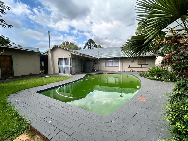 4 Bedroom Property for Sale in Selcourt Gauteng