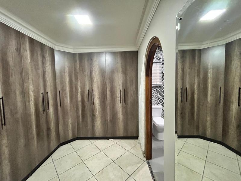 4 Bedroom Property for Sale in Selcourt Gauteng