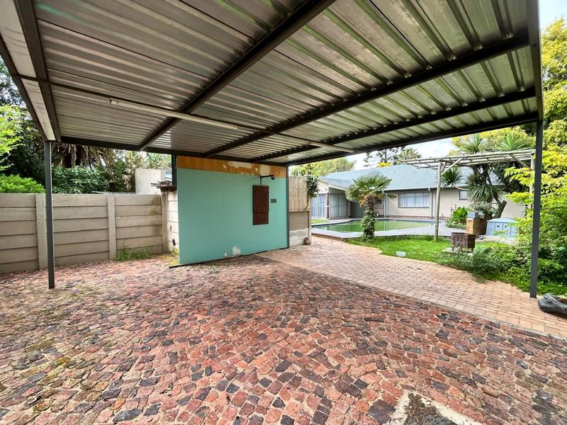 4 Bedroom Property for Sale in Selcourt Gauteng