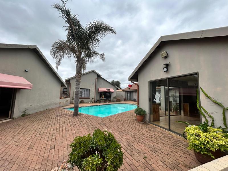 Commercial Property for Sale in Selcourt Gauteng