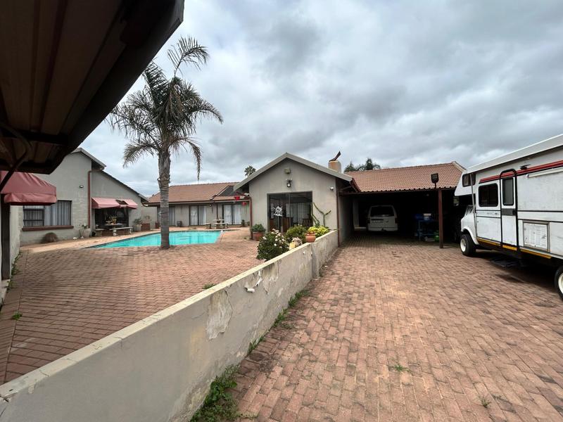 Commercial Property for Sale in Selcourt Gauteng