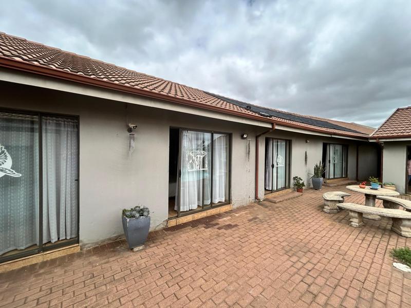 Commercial Property for Sale in Selcourt Gauteng