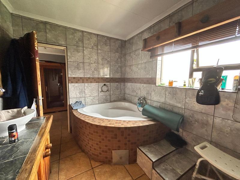 Commercial Property for Sale in Selcourt Gauteng