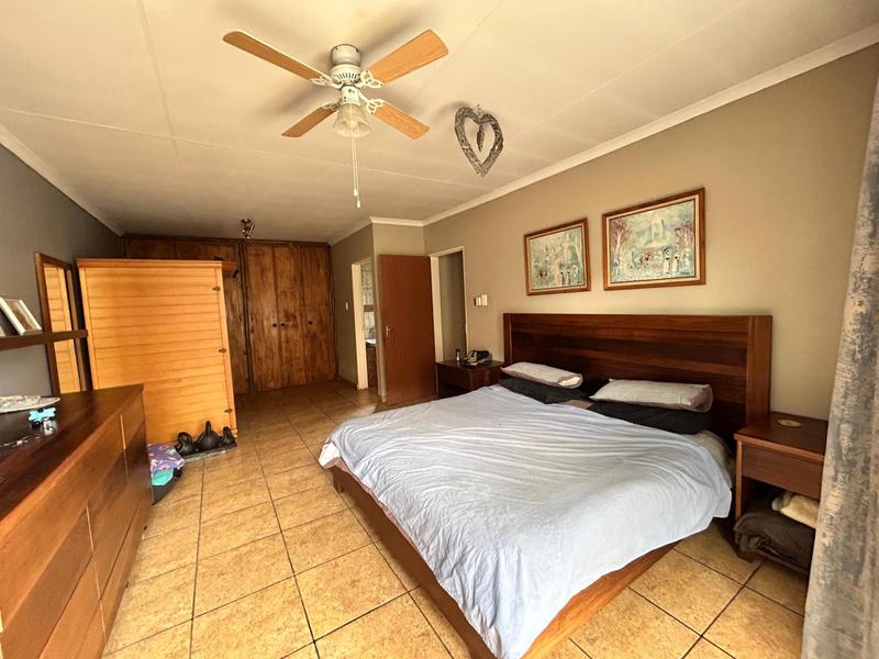 Commercial Property for Sale in Selcourt Gauteng