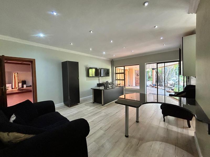 9 Bedroom Property for Sale in Selcourt Gauteng