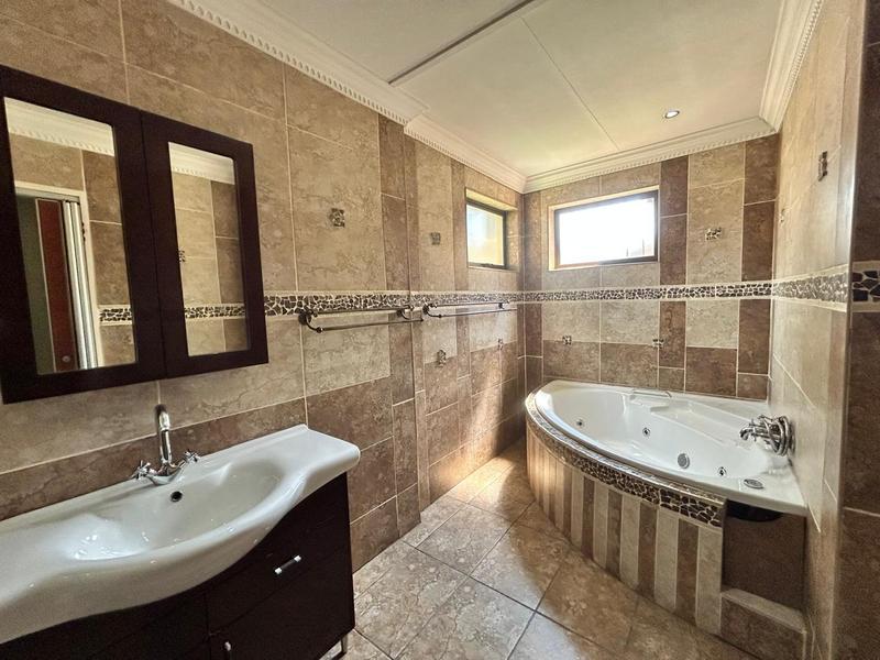 9 Bedroom Property for Sale in Selcourt Gauteng