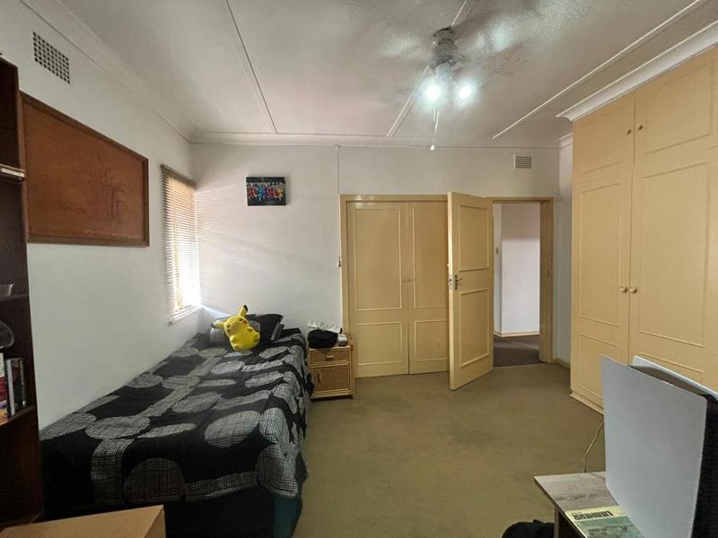 5 Bedroom Property for Sale in Selection Park Gauteng