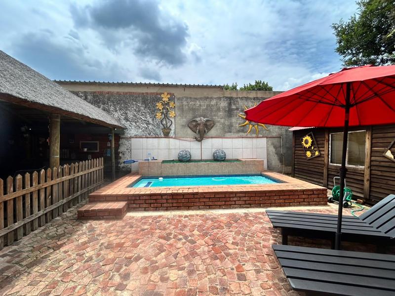 5 Bedroom Property for Sale in Selection Park Gauteng