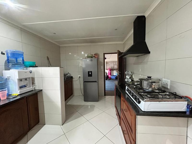 3 Bedroom Property for Sale in Strubenvale Gauteng