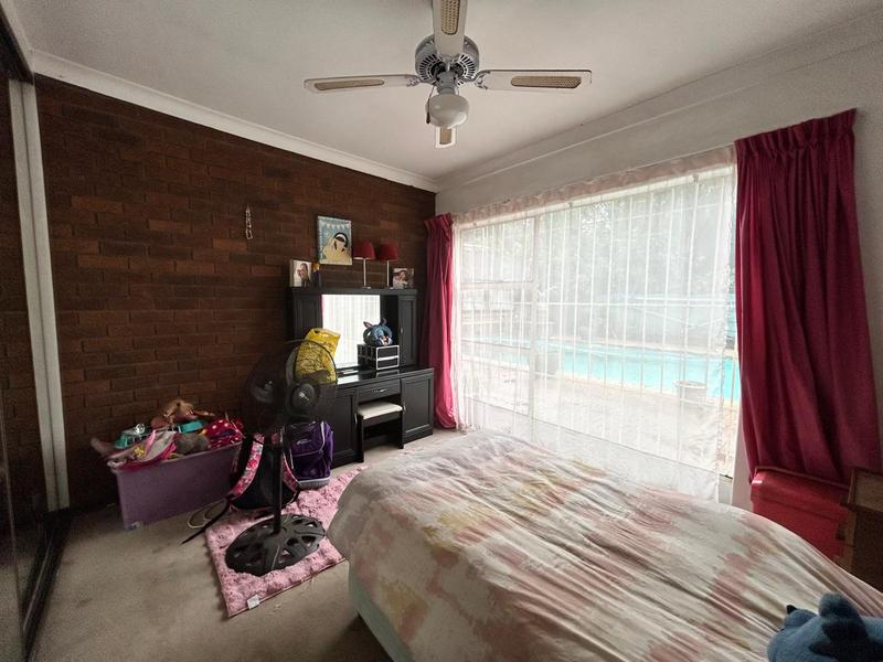 3 Bedroom Property for Sale in Strubenvale Gauteng