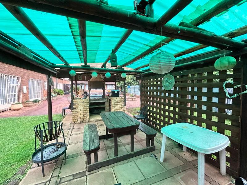 3 Bedroom Property for Sale in Strubenvale Gauteng