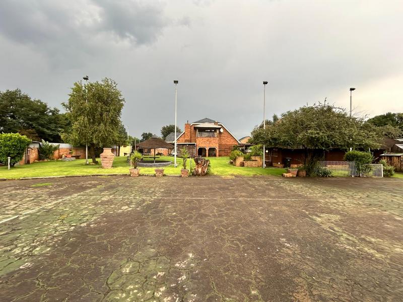3 Bedroom Property for Sale in Strubenvale Gauteng
