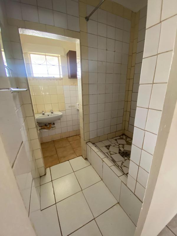 4 Bedroom Property for Sale in Strubenvale Gauteng