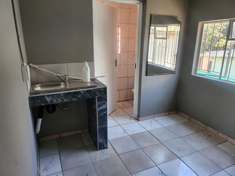16 Bedroom Property for Sale in Bellevue Gauteng