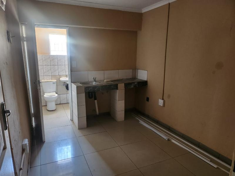 16 Bedroom Property for Sale in Bellevue Gauteng