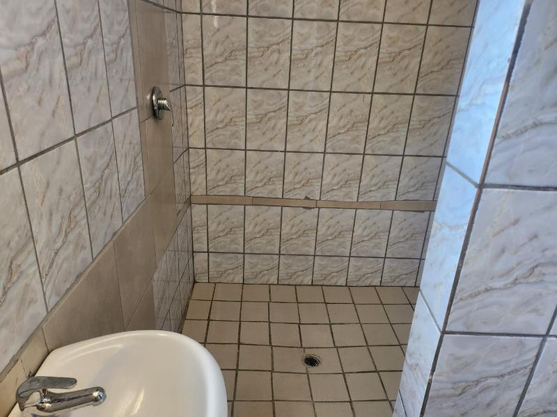 16 Bedroom Property for Sale in Bellevue Gauteng