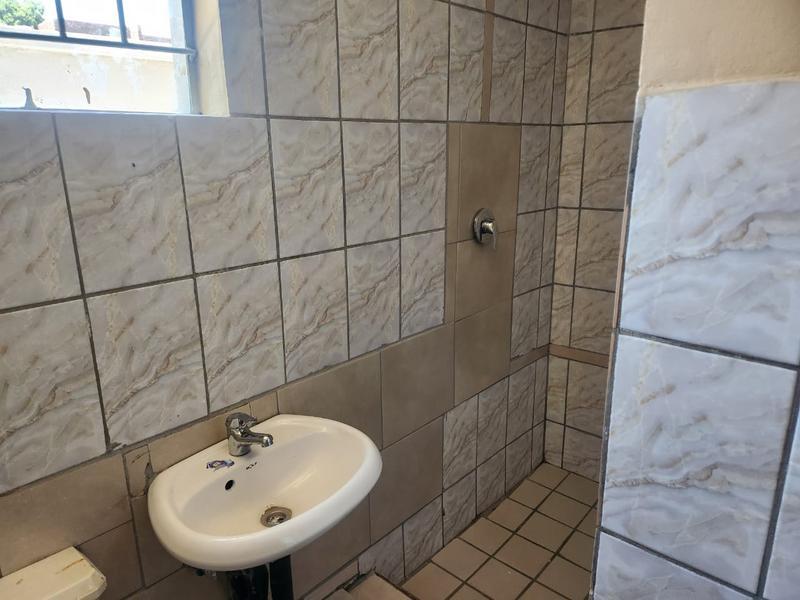 16 Bedroom Property for Sale in Bellevue Gauteng