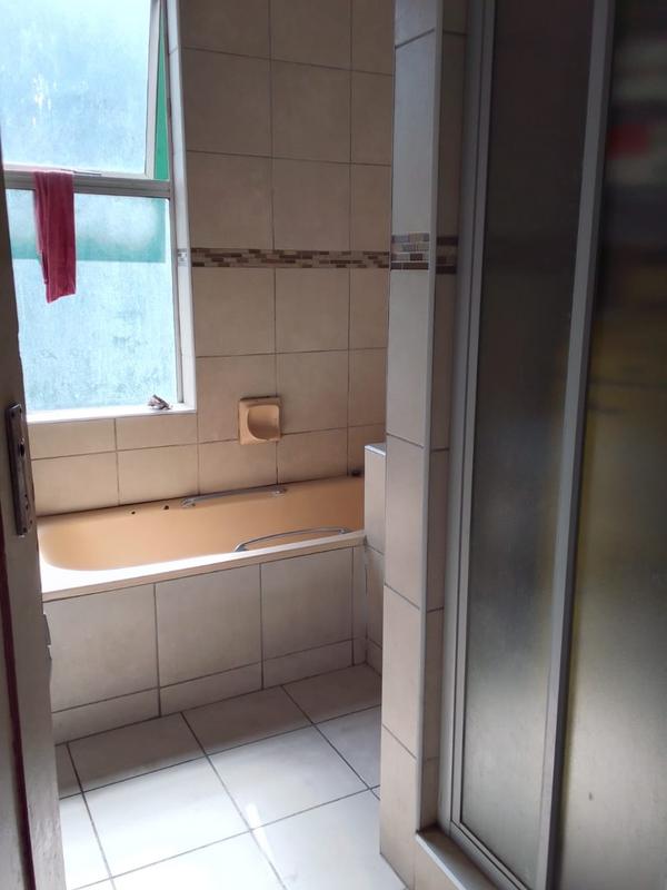 10 Bedroom Property for Sale in Berea Gauteng