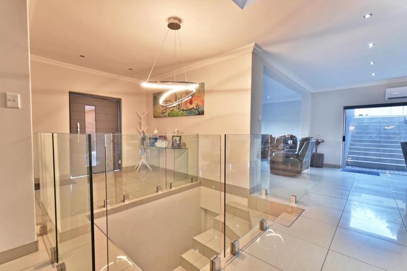 7 Bedroom Property for Sale in Glenvista Gauteng