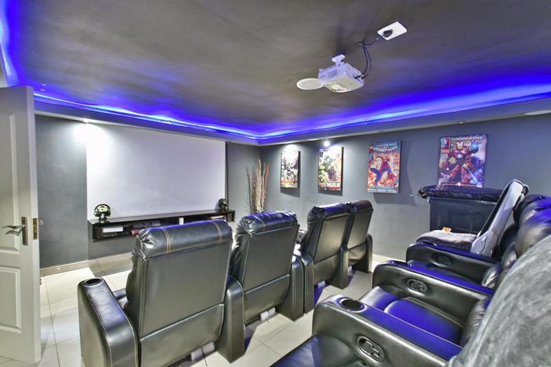 7 Bedroom Property for Sale in Glenvista Gauteng