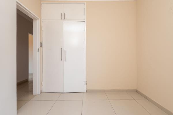 6 Bedroom Property for Sale in Glenvista Gauteng