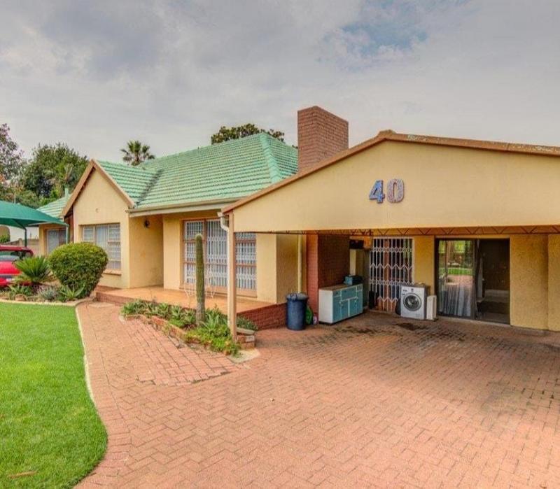 To Let 1 Bedroom Property for Rent in Birchleigh Gauteng