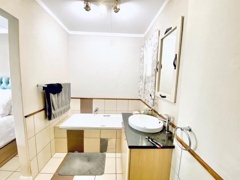1 Bedroom Property for Sale in Dainfern Gauteng